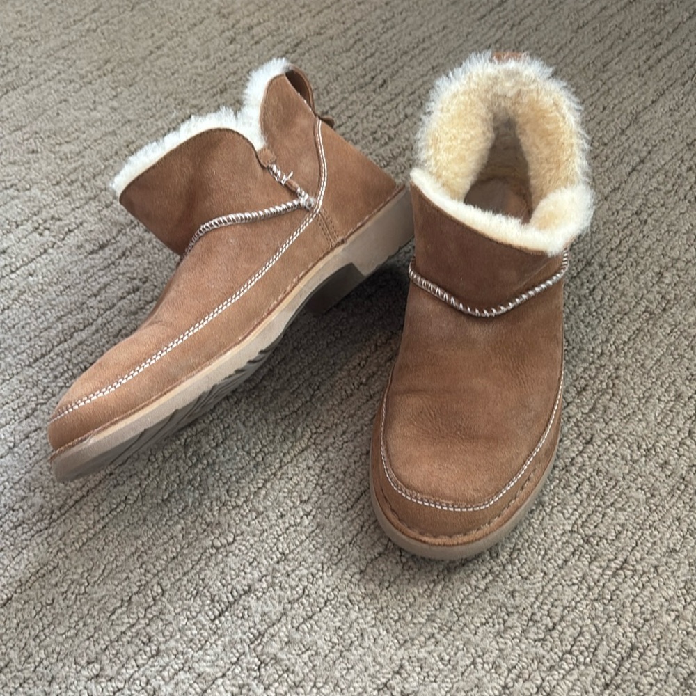 UGG Melrose Boot